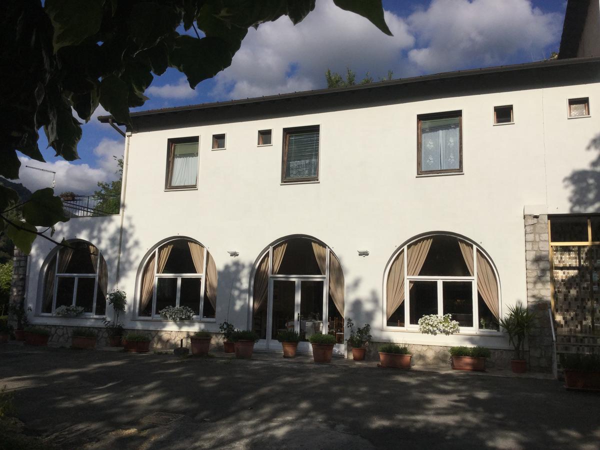Hotel Ristorante Tipico Terme Pigna Exterior photo